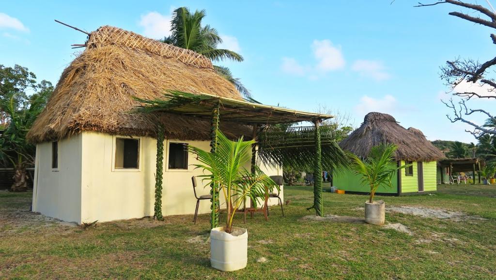 Yasawa Homestays Naisisili Экстерьер фото