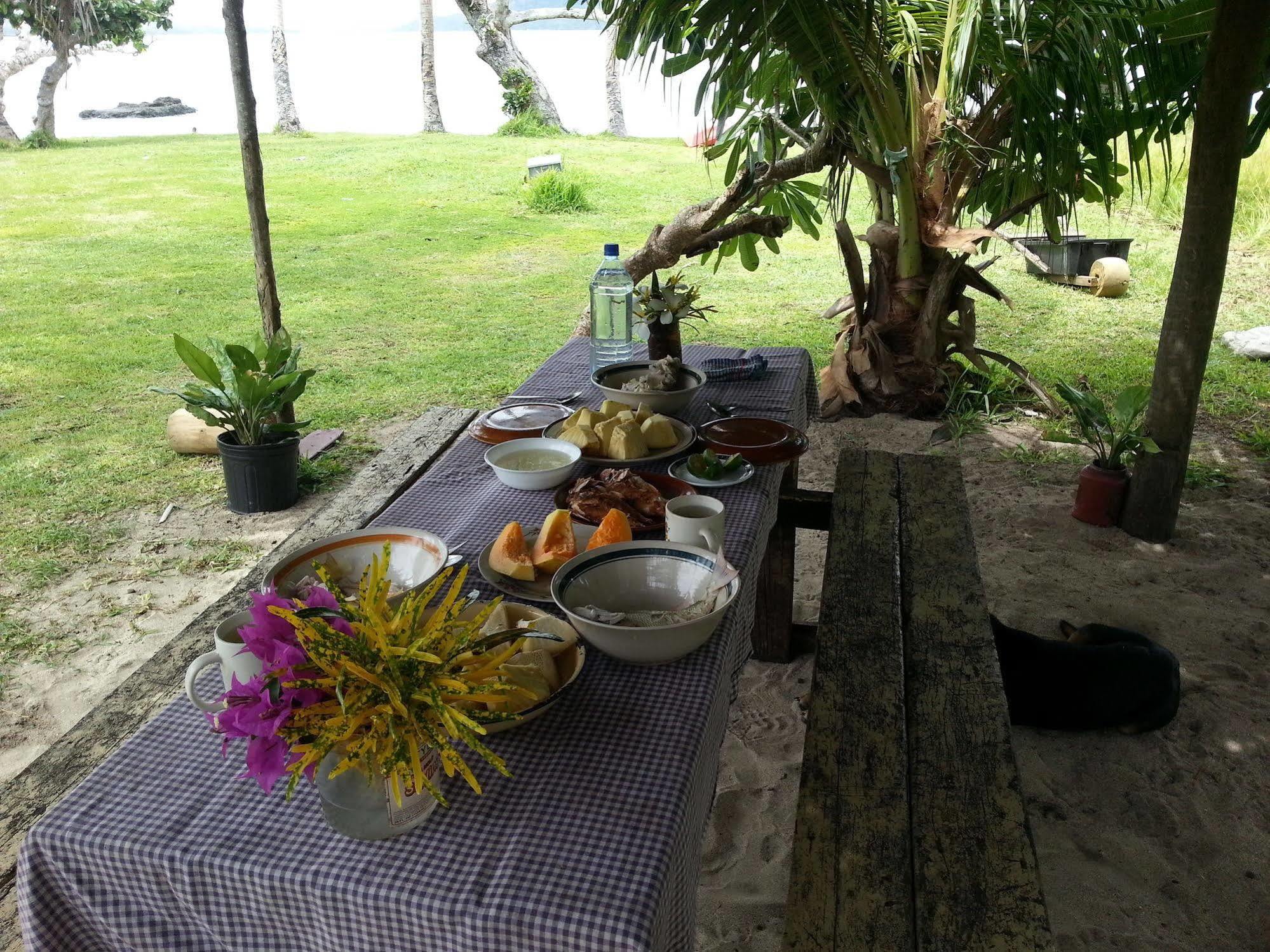 Yasawa Homestays Naisisili Экстерьер фото